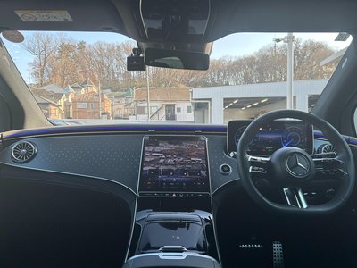 MERCEDES-BENZ EQE - 6