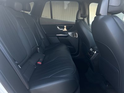 MERCEDES-BENZ EQE - 8