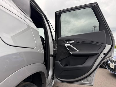 2025 BMW X1 — миниатюра 12