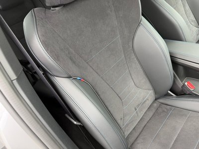 2025 BMW X1 — миниатюра 20