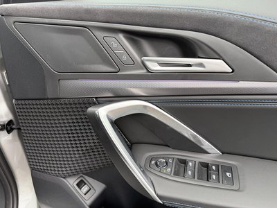 2025 BMW X1 — миниатюра 24