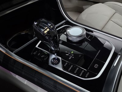 2022 BMW 8 SERIES thumbnail 12