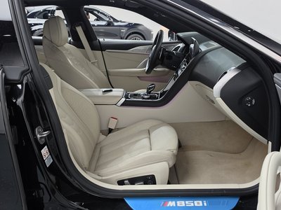 2022 BMW 8 SERIES thumbnail 17