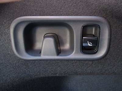 MERCEDES-BENZ C-CLASS - 10