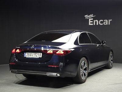 MERCEDES-BENZ E-CLASS - 3