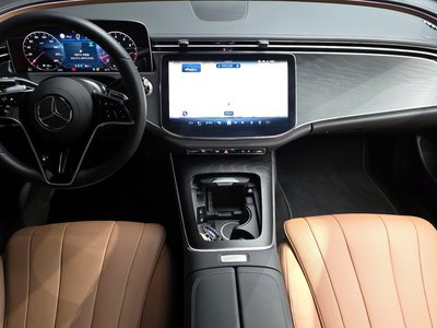 MERCEDES-BENZ E-CLASS - 5