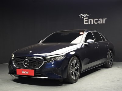 MERCEDES-BENZ E-CLASS - 1