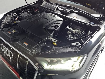 AUDI Q7 - 7