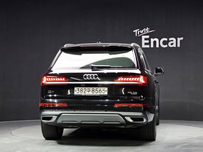 AUDI Q7 - 4
