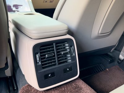 2024 Porsche TAYCAN 照片 10