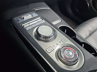 صورة مصغرة 12 لـ 2021 Genesis GV70