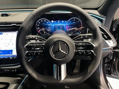 MERCEDES-BENZ E-CLASS - 7