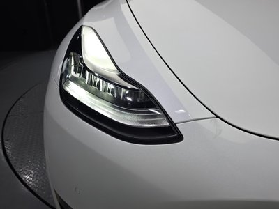 صورة 9 لـ 2022 Tesla MODEL Y