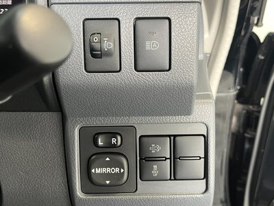 2024 Toyota LAND CRUISER 70 缩略图 30
