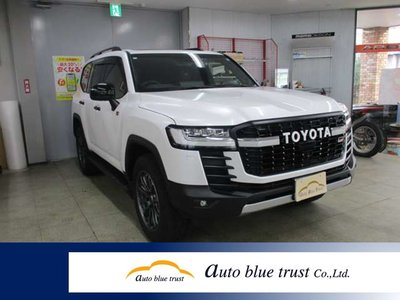 TOYOTA LAND CRUISER 300 - 1