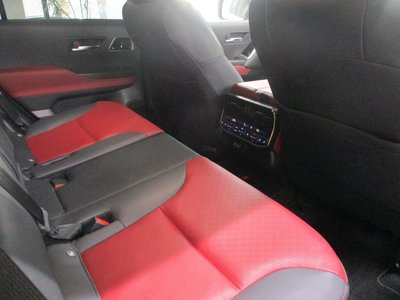 TOYOTA LAND CRUISER 300 - 9