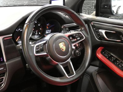 صورة مصغرة 9 لـ 2021 Porsche MACAN