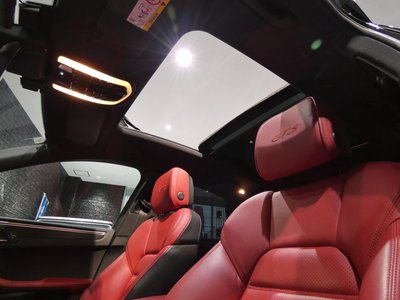 صورة مصغرة 7 لـ 2021 Porsche MACAN