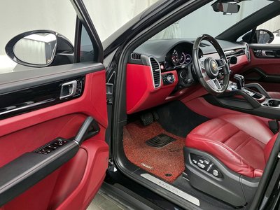 PORSCHE CAYENNE - 10