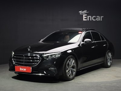 MERCEDES-BENZ E-CLASS - 1