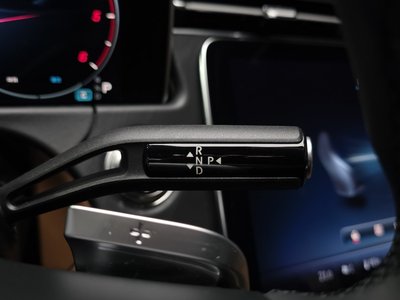 MERCEDES-BENZ E-CLASS - 9