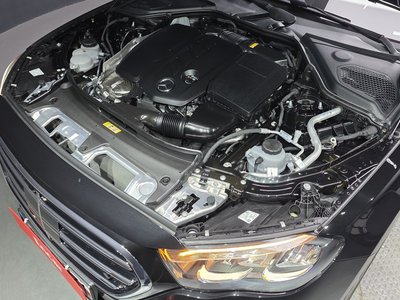 MERCEDES-BENZ E-CLASS - 7