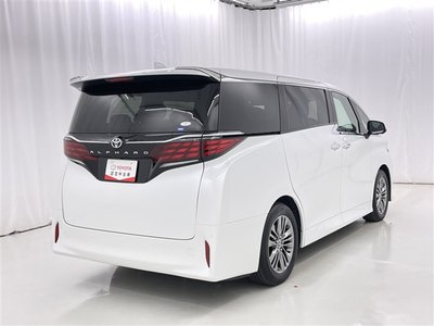 2023 Toyota ALPHARD — фото 7