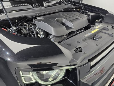 LAND ROVER DEFENDER - 7