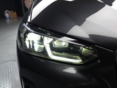 صورة 9 لـ 2023 BMW X4