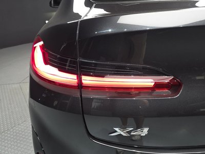 صورة 10 لـ 2023 BMW X4