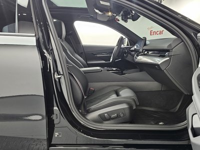 2025 BMW 5 SERIES 缩略图 16