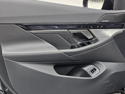 2025 BMW 5 SERIES 缩略图 14