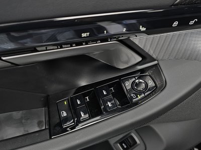 2025 BMW 5 SERIES 缩略图 35