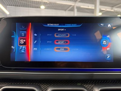 2026 Mercedes-BENZ GLE AMG — миниатюра 29