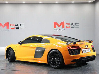 AUDI R8 - 5