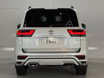 TOYOTA LAND CRUISER 300 - 5