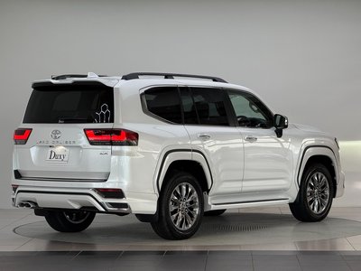TOYOTA LAND CRUISER 300 - 9