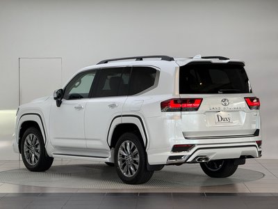 TOYOTA LAND CRUISER 300 - 8