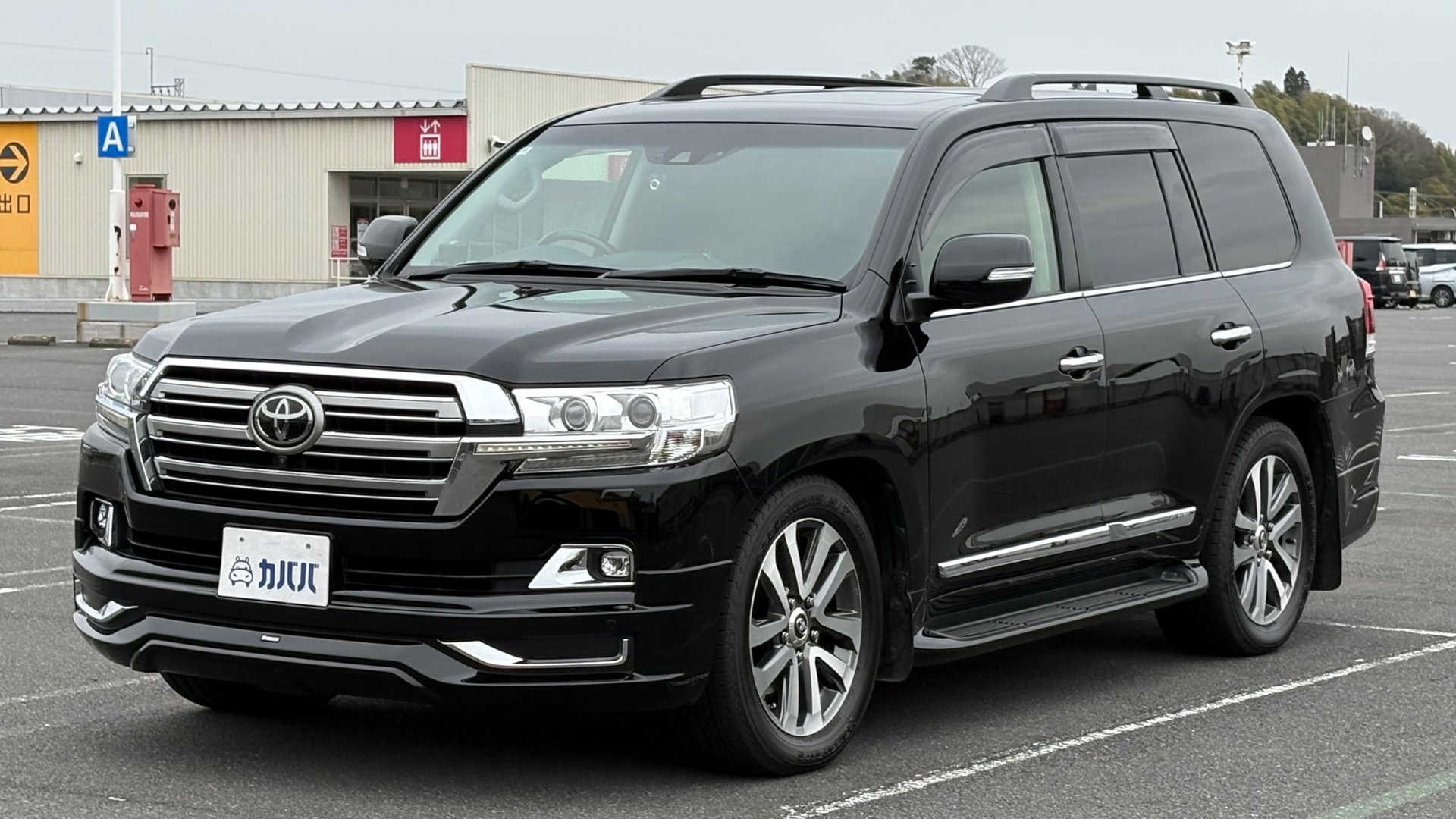 TOYOTA LAND CRUISER 200 - View 1