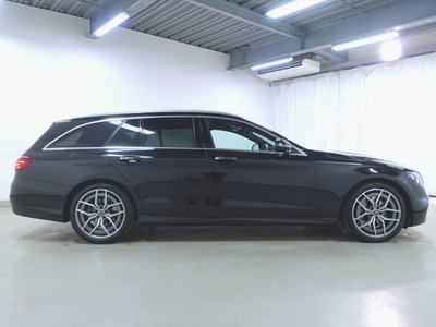 MERCEDES-BENZ E-CLASS - 8