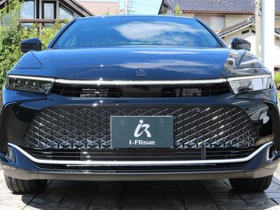 صورة 8 لـ 2023 Toyota CROWN CROSSOVER