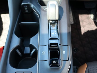 صورة مصغرة 47 لـ 2023 Toyota CROWN CROSSOVER