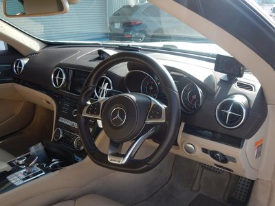 MERCEDES-BENZ SL - 10