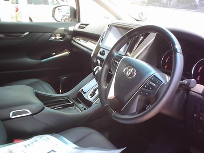 TOYOTA ALPHARD - 3