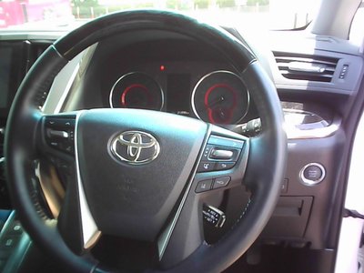 TOYOTA ALPHARD - 4