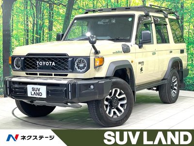 TOYOTA LAND CRUISER 70 - 2