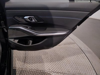 صورة مصغرة 25 لـ 2025 BMW 3 SERIES