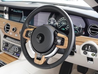 ROLLS-ROYCE GHOST - 10