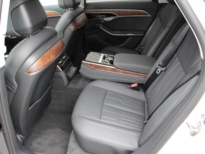 2024 AUDI A8 — миниатюра 33