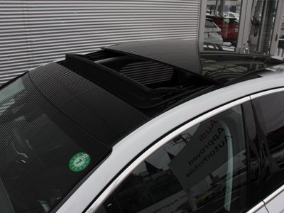 2024 AUDI A8 — миниатюра 27
